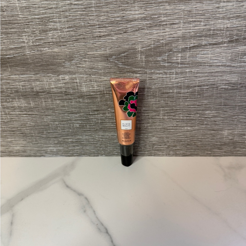FREE Elikya Liquid Eyeshadow